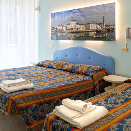 Hotel Tiglio Rimini Bagian luar foto
